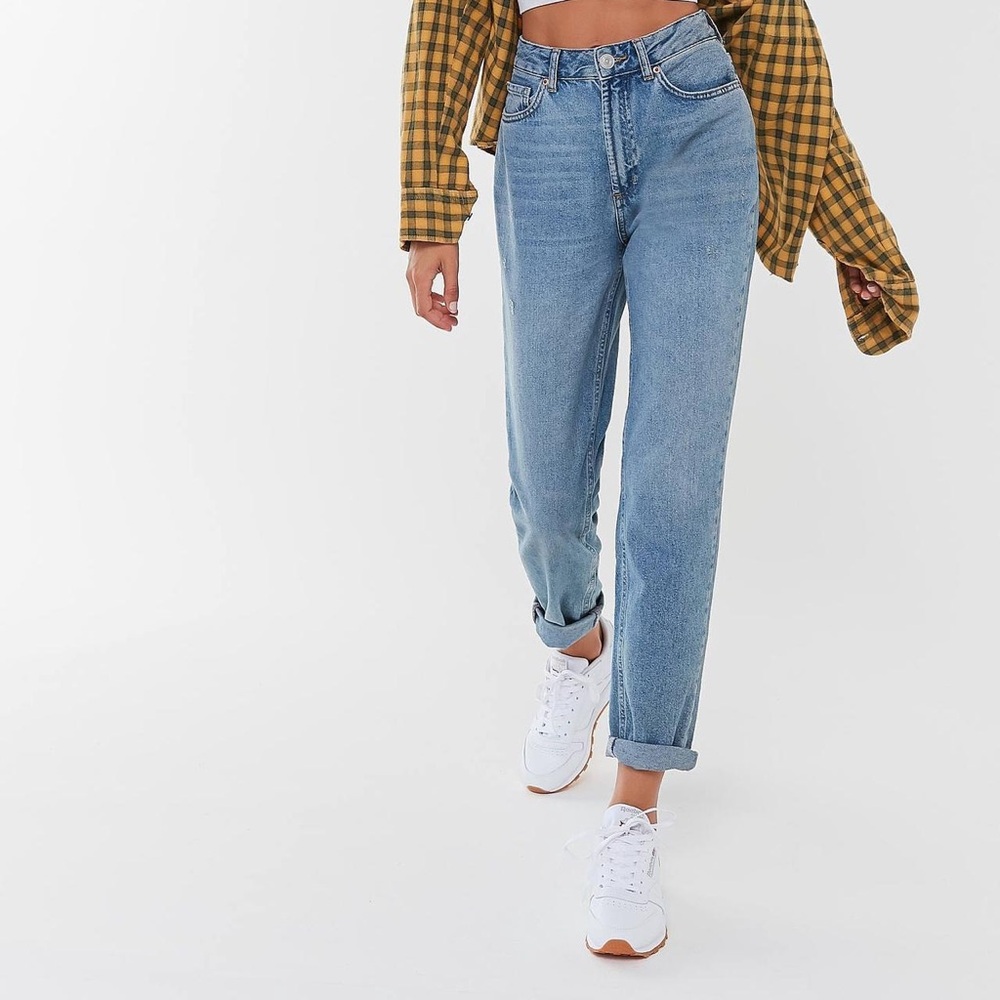 BDG High Rise Mom Jeans in Light Blue Wash